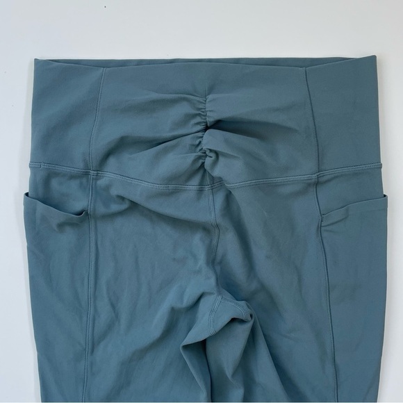 ATHLETA Oxidized Green Salutation Stash High Rise Cinch Capri Legging Size Large - Picture 5 of 13